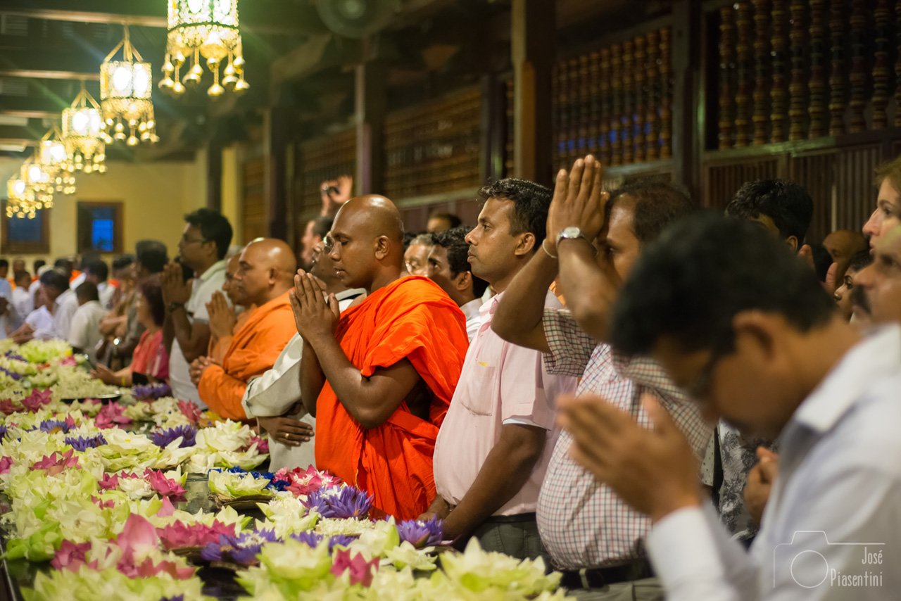 El Templo del Diente de Buda en Kandy, Sri Lanka