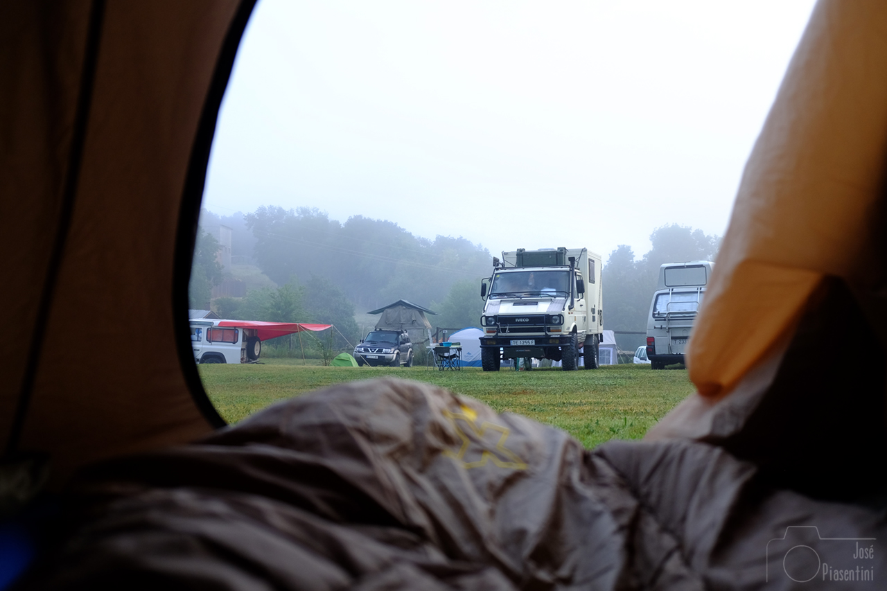 Wake-up-Meeting-Camper-Offroad