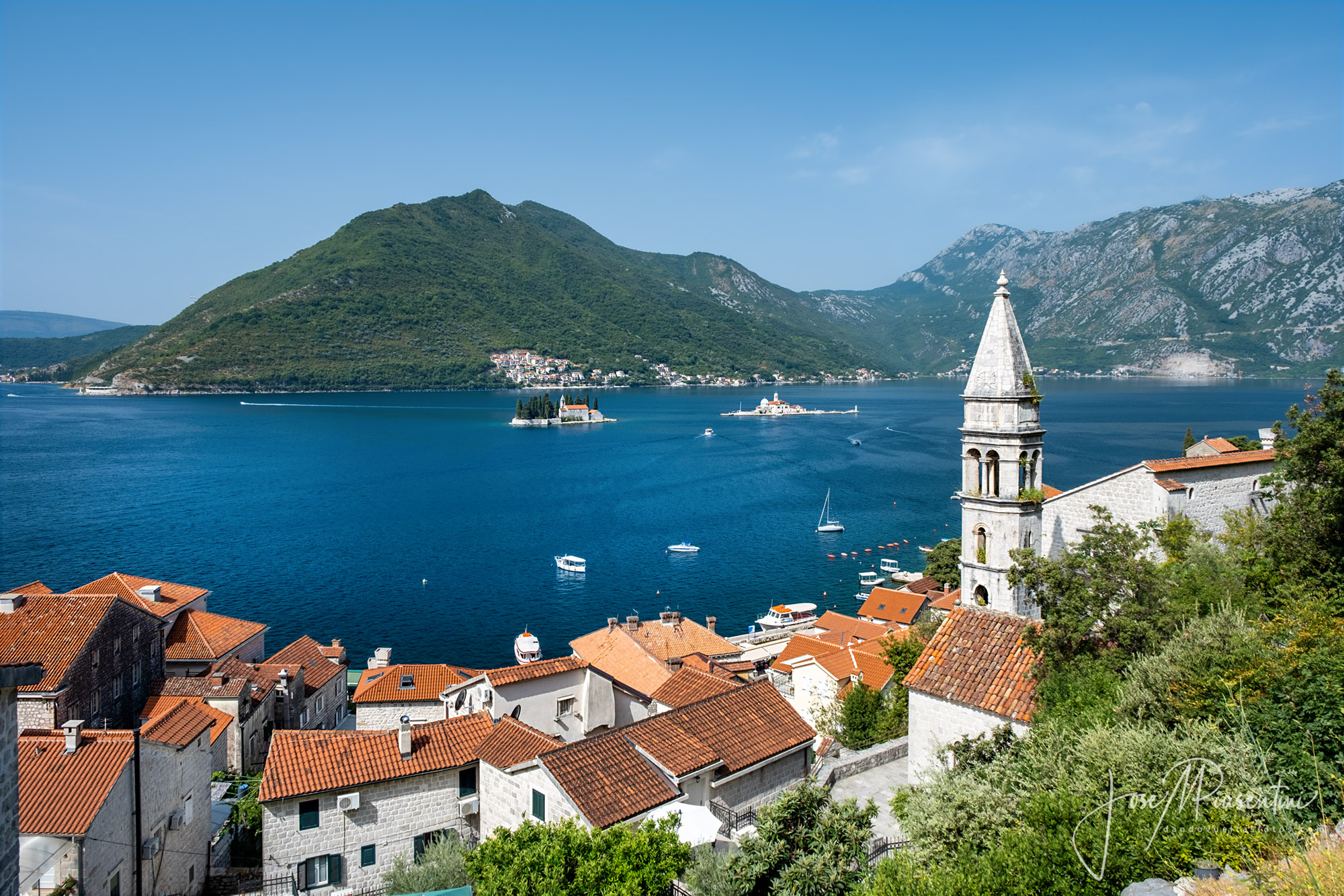 La bahía de Kotor en Montenegro