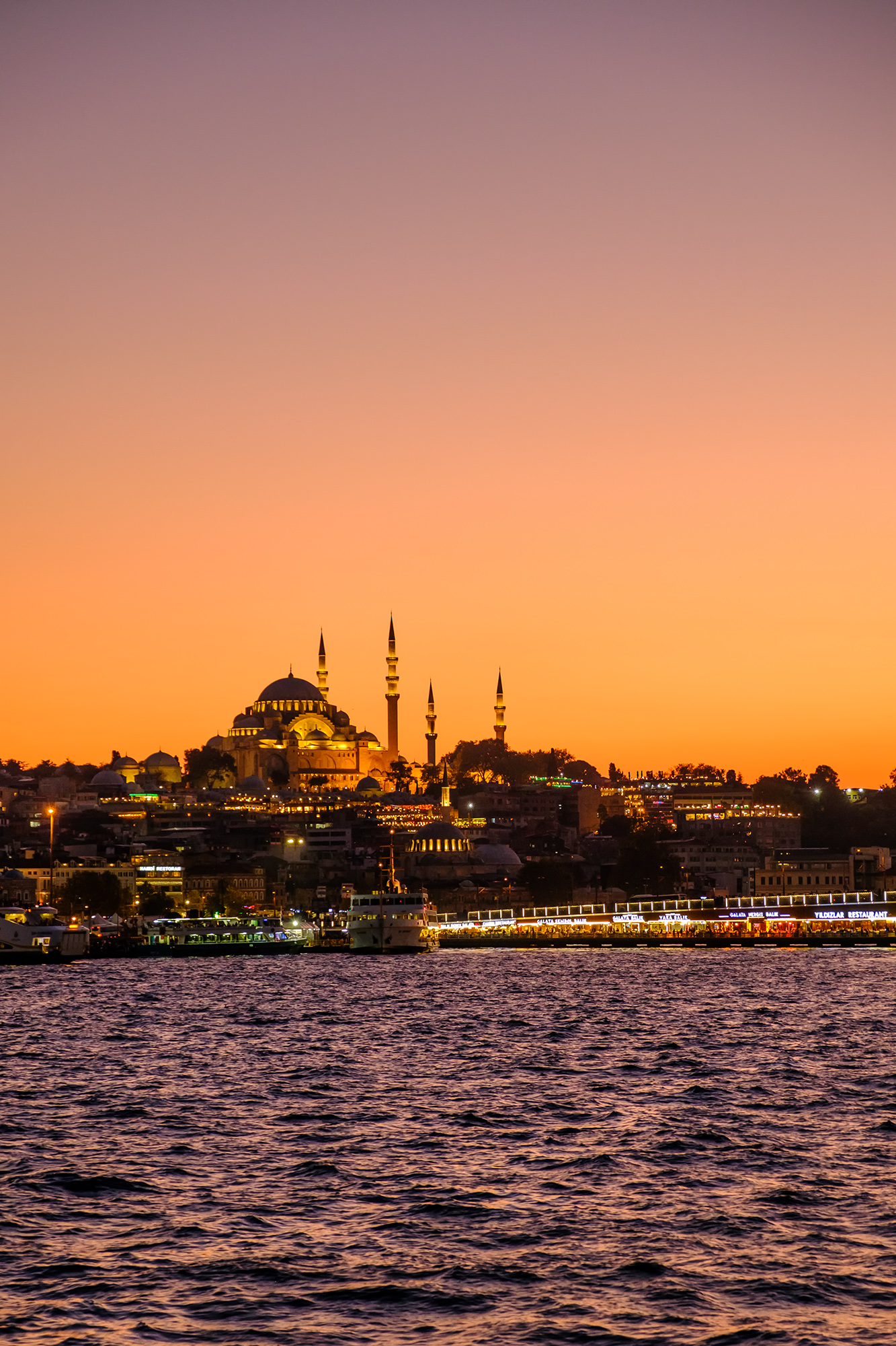 istambul-boat-trip-sunset